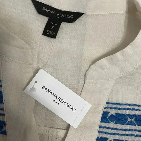 Banana Republic Embroidered Top - Picture 7 of 16